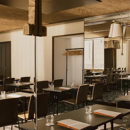 Maison Heler Metz, Curio Collection By Hilton Metz